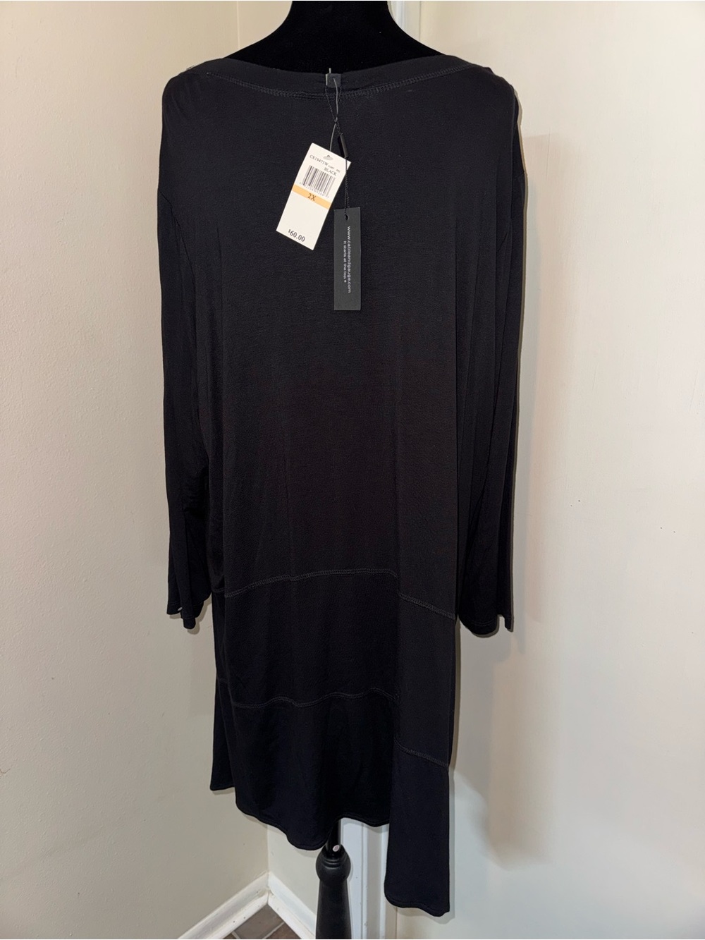Cable & Gauge Black Long-Sleeve Asymmetric Tunic - Picture 3 of 4